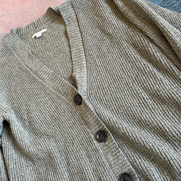 American Eagle Sage Knit V Neck Cardigan - Picture 7 of 9